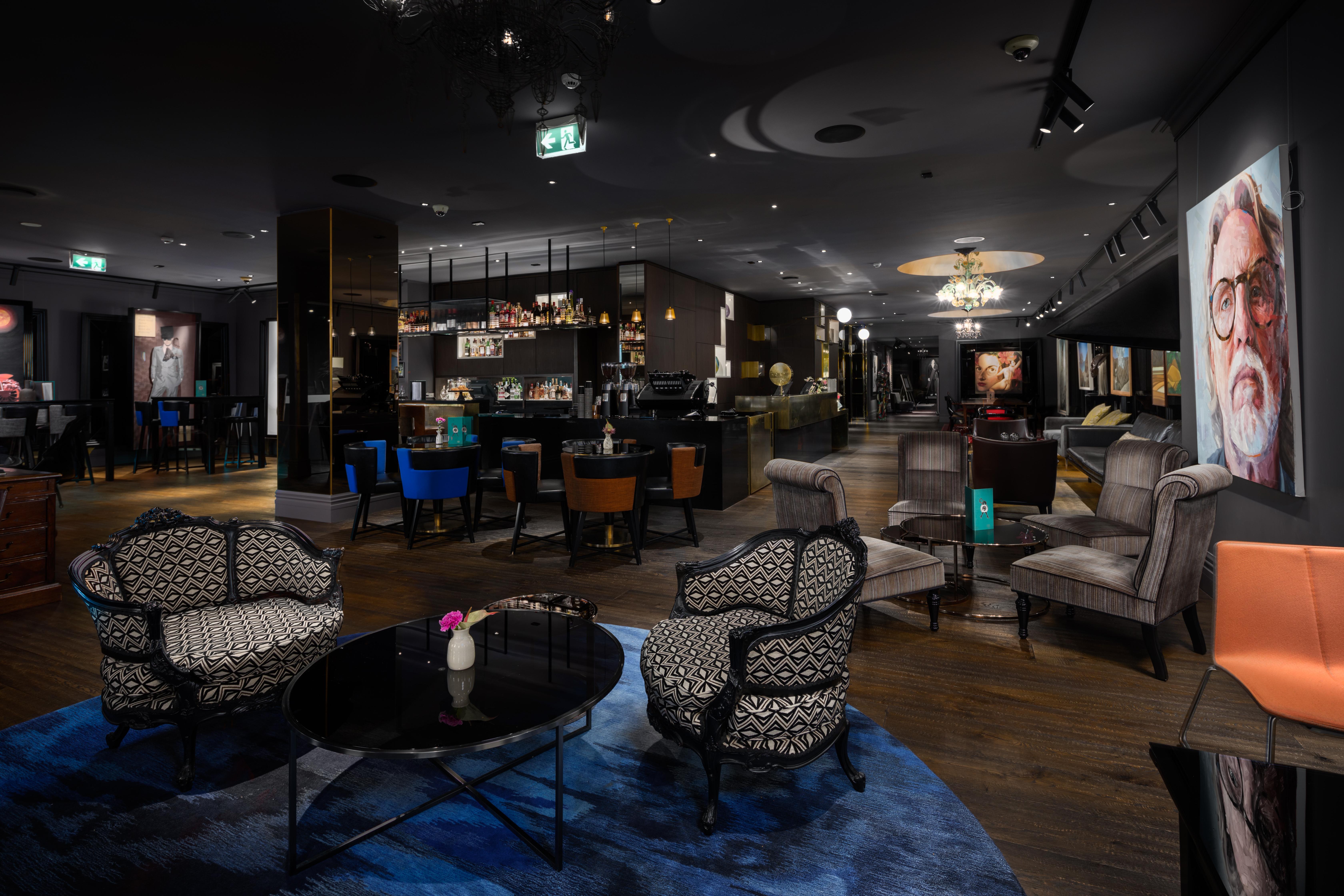 Museum Apartment Hotel, Independent Collection By Evt Wellington Ngoại thất bức ảnh The Lounge at London Heathrow Airport